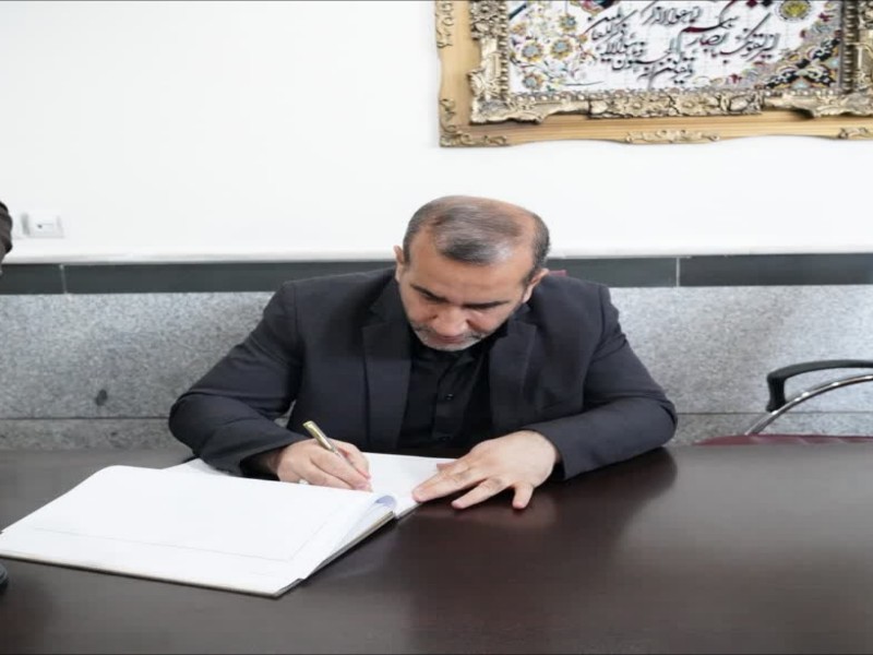 بازدید استاندار کرمانشاه از مجموعه خبرگزاری تابناک بازدید استاندار کرمانشاه از مجموعه خبرگزاری تابناک
