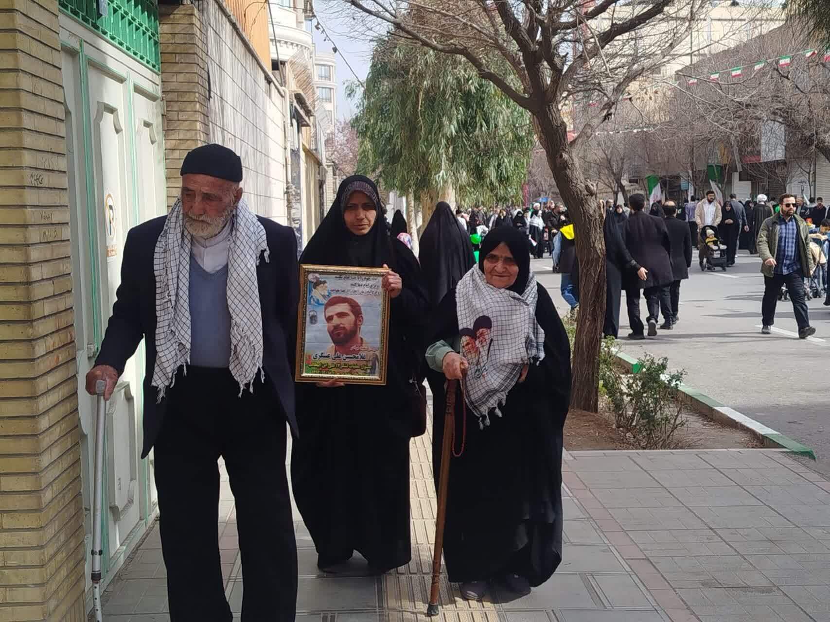قم، شهر انقلاب؛ وقتی خیابانها حرف آخر را زدند قم، شهر انقلاب؛ وقتی خیابانها حرف آخر را زدند
