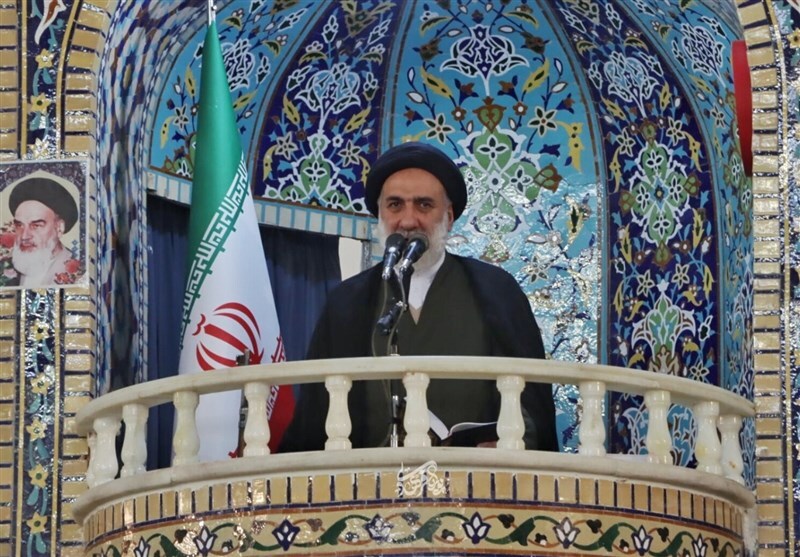 دولتمردان با تکیه بر مردم در مجامع جهانی عزتمندانه حضور یابند دولتمردان با تکیه بر مردم در مجامع جهانی عزتمندانه حضور یابند